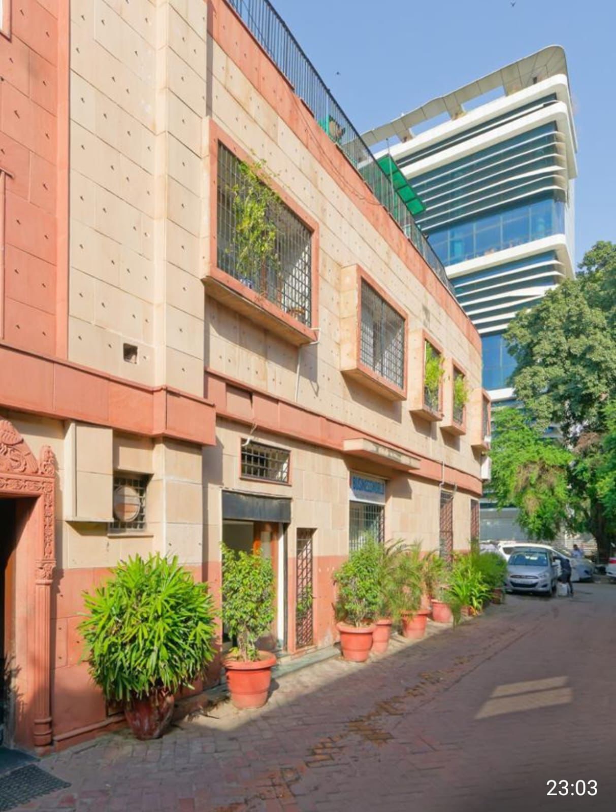 Building exterior, Janpath side view